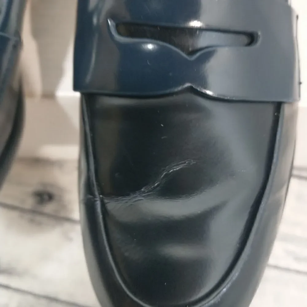 CALVIN KLEIN CELIA Woman's SZ 5  BLACK / BLUE FLAT LOAFER SHOE